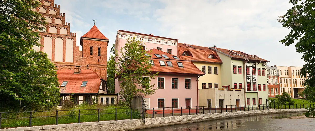 Wenecja Bydgoska — kamienice nad Młynówką na Starym Mieście w Bydgoszczy